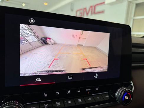 Certified 2024 GMC Canyon AT4 AWD/4WD image 20