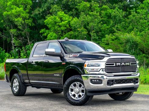 Used 2022 RAM 2500 Laramie AWD/4WD image 2