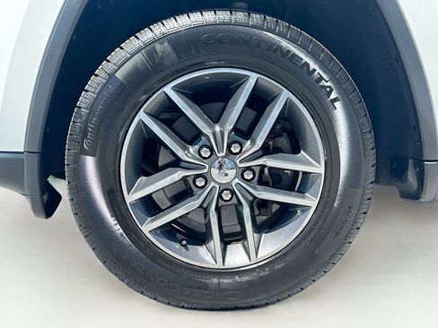 Used 2018 Jeep Grand Cherokee Limited AWD/4WD image 30
