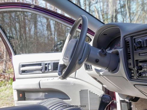 Used 1996 Chevrolet Impala SS image 33