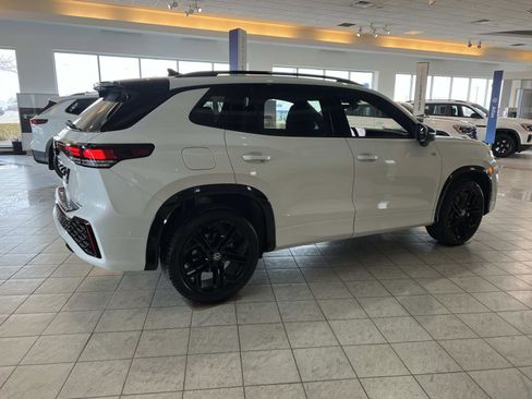 New 2026 Volkswagen Tiguan SE R-Line image 6