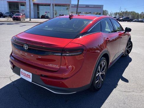 Certified 2023 Toyota Crown image 5