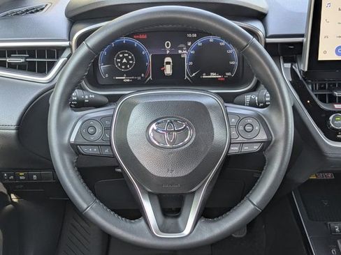 Used 2026 Toyota Corolla Cross XLE w/ Convenience Package FWD image 20