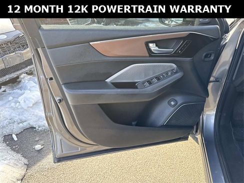 Used 2022 Acura MDX SH-AWD image 13