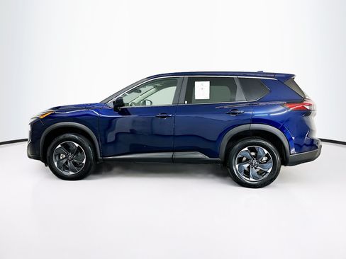 Used 2025 Nissan Rogue SV AWD/4WD image 4