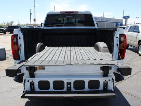 Used 2025 GMC Sierra 3500 Denali AWD/4WD image 21