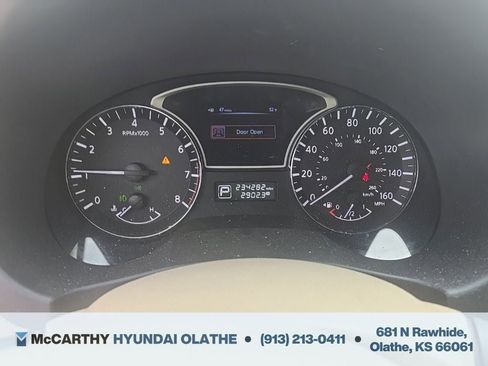 Used 2013 Nissan Altima 2.5 SV w/ 2.5SV Convenience Pkg FWD image 4