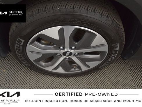 Used 2020 Kia Niro EX Premium w/ Cold Weather Package image 22