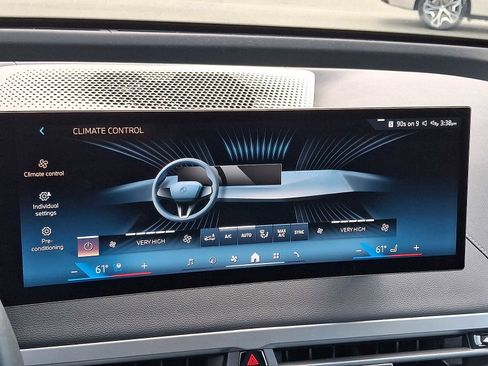 Used 2025 BMW iX xDrive50 w/ Premium Package image 16