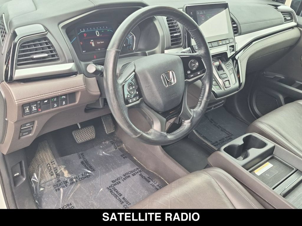 Used 2019 Honda Odyssey Elite image 2