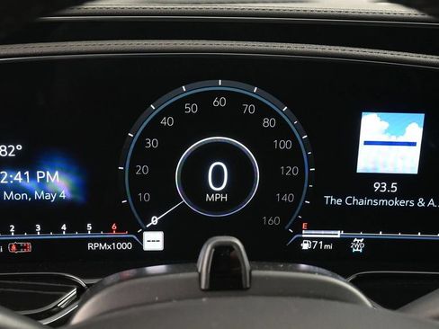 Used 2023 Cadillac Escalade Sport w/ LPO, ONYX Package AWD/4WD image 9