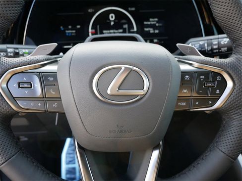 New 2026 Lexus TX 500h AWD image 17