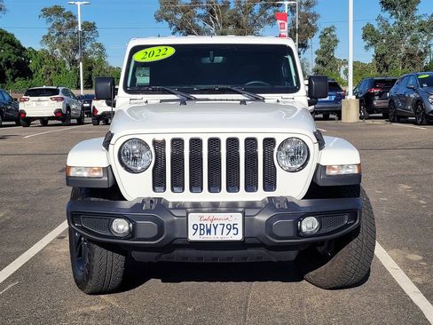 Used 2022 Jeep Wrangler Unlimited Sahara AWD/4WD image 2