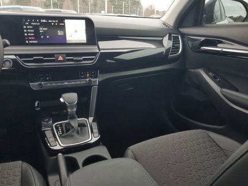 New 2026 Kia Seltos S image 11