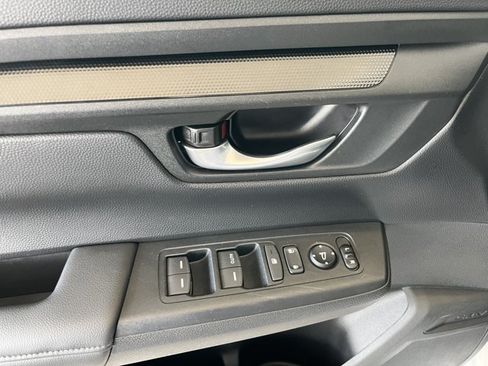 Used 2024 Honda CR-V LX image 17