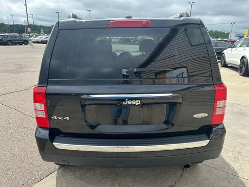 Used 2017 Jeep Patriot High Altitude AWD/4WD image 6