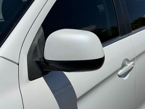 Used 2015 Mitsubishi Outlander Sport SE FWD image 9