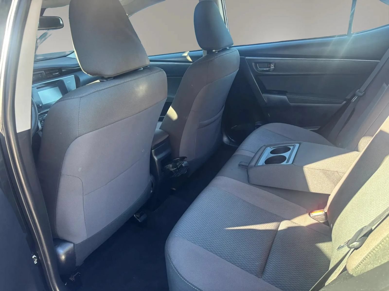 Used 2017 Toyota Corolla LE FWD image 13