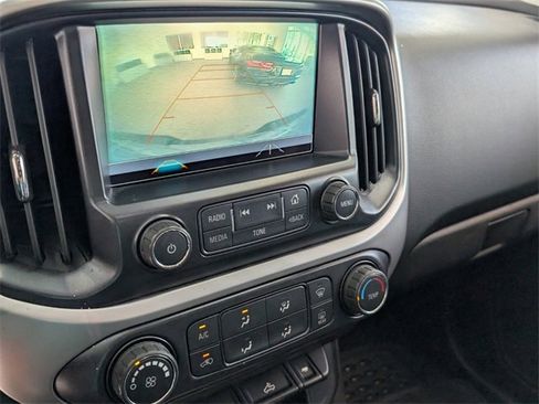 Used 2018 Chevrolet Colorado LT w/ LT Convenience Package image 16