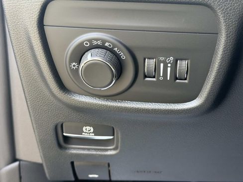 New 2026 Jeep Grand Cherokee Laredo AWD/4WD image 13