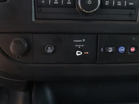 Used 2024 GMC Savana 2500 w/ Driver Convenience Package RWD image 15