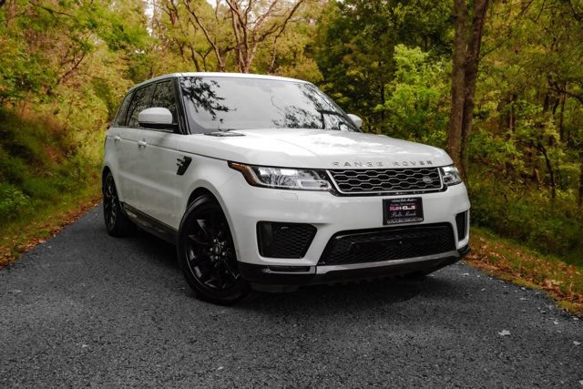 Used 2018 Land Rover Range Rover Sport HSE AWD/4WD image 2