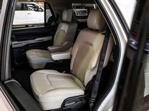 Used 2021 Ford Expedition Platinum image 37