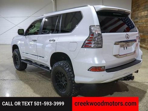 Used 2019 Lexus GX 460 Luxury image 3