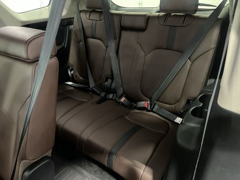 Certified 2025 Honda Pilot Elite image 32