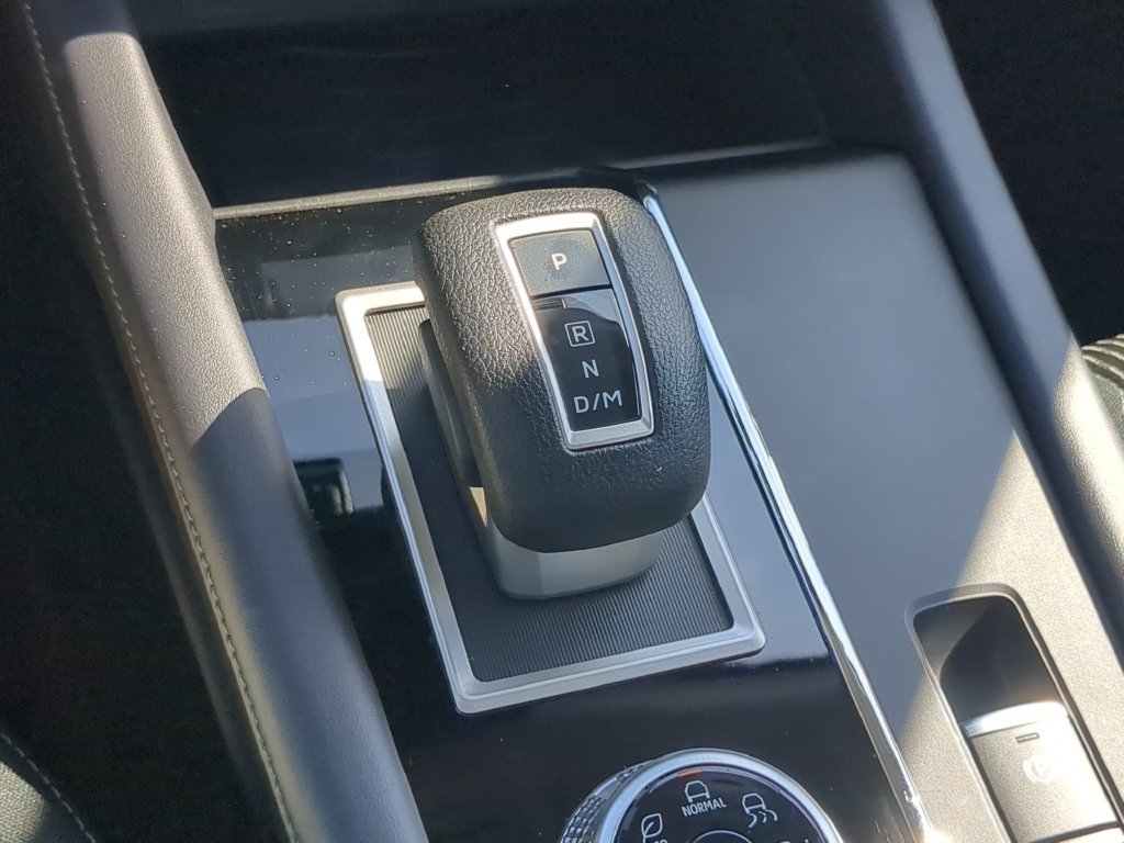 Used 2024 Mitsubishi Outlander ES FWD image 24