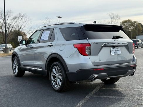 Certified 2023 Ford Explorer Limited image 6