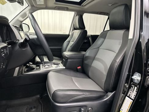 Used 2020 Toyota 4Runner SR5 Premium w/ Moonroof Package image 17