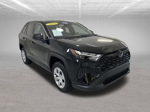 Used 2025 Toyota RAV4 LE FWD image 4