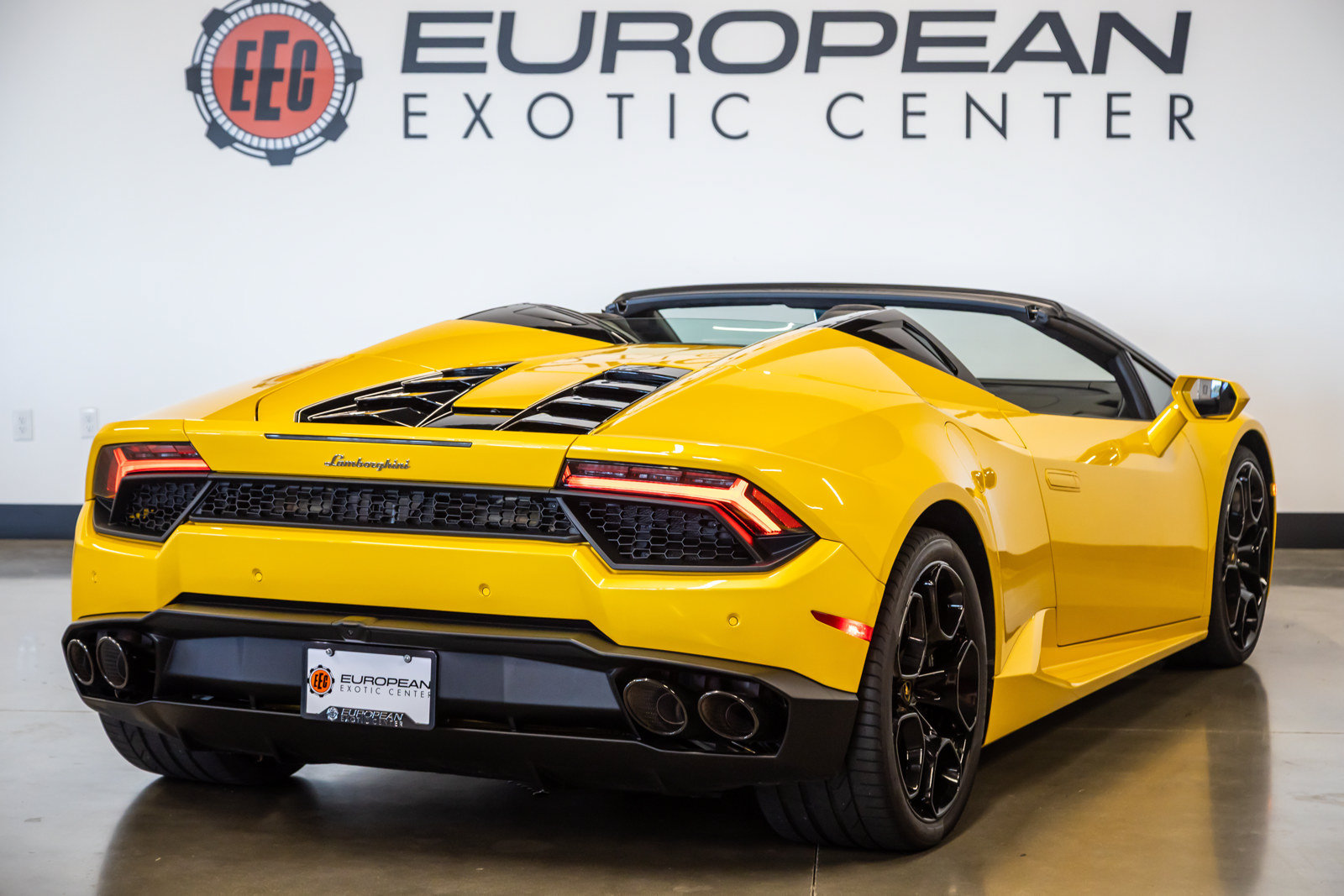 Used 2018 Lamborghini Huracan LP 580-2 RWD image 13