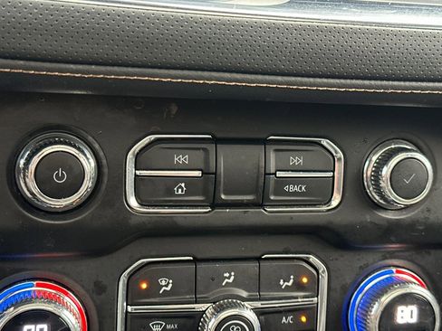 Used 2023 GMC Yukon XL AT4 w/ AT4 Premium Package image 29