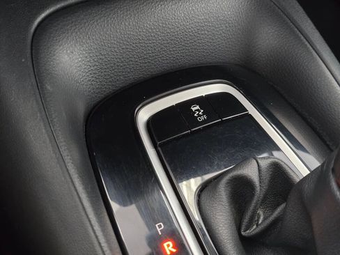 Used 2024 Toyota Corolla LE FWD image 33