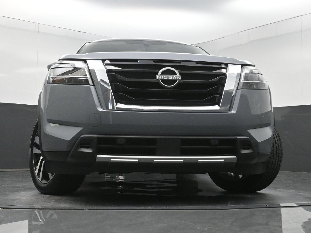 Used 2023 Nissan Pathfinder Platinum AWD/4WD image 30