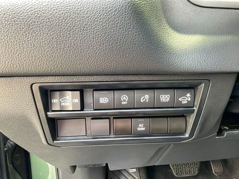 Used 2023 Toyota Tundra Limited AWD/4WD image 19