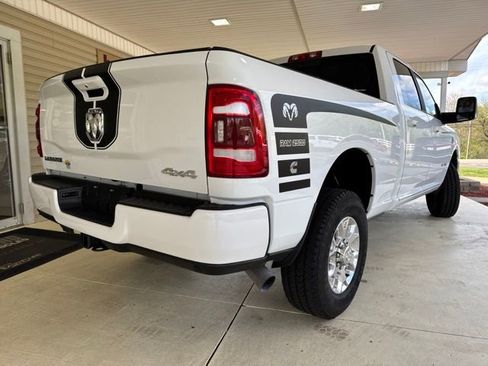 Used 2024 RAM 2500 Laramie AWD/4WD image 3
