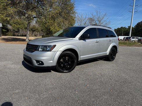 Used 2013 Dodge Journey SXT w/ Flexible Seating Group image 31