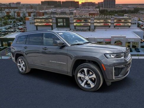 New 2026 Jeep Grand Cherokee L Limited w/ Luxury Tech Group II AWD/4WD image 1