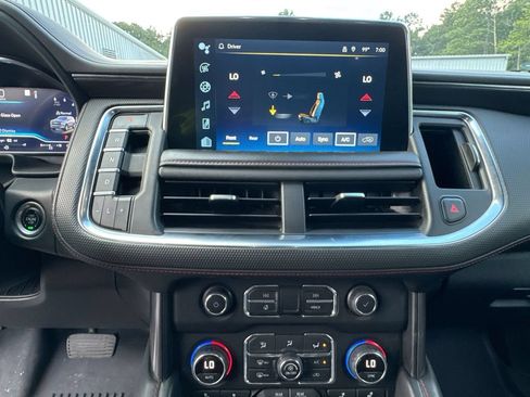 Used 2022 Chevrolet Suburban RST w/ Luxury Package AWD/4WD image 25