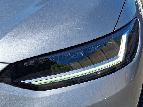 Certified 2023 Honda HR-V LX image 9