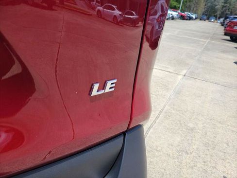 Certified 2025 Toyota RAV4 LE FWD image 10