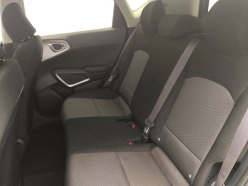 Used 2020 Kia Soul LX image 18