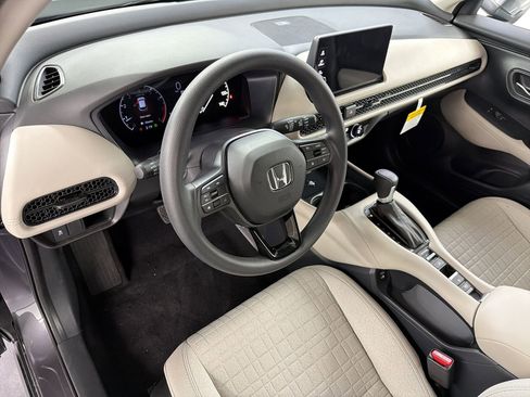 New 2027 Honda HR-V LX image 4