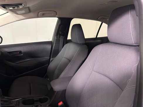 Used 2025 Toyota Corolla LE FWD image 16