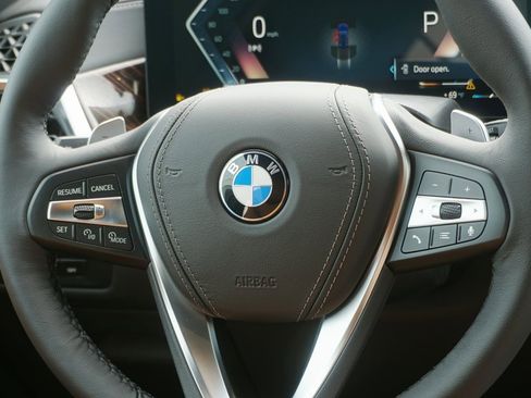 Used 2026 BMW X5 xDrive40i w/ Premium Package image 16