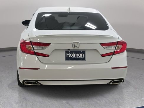 Used 2018 Honda Accord Sport image 7