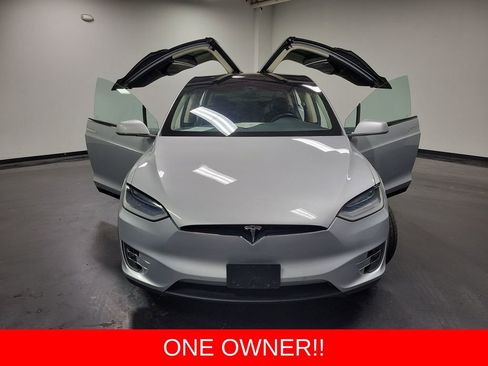 Used 2016 Tesla Model X 60D AWD/4WD image 2